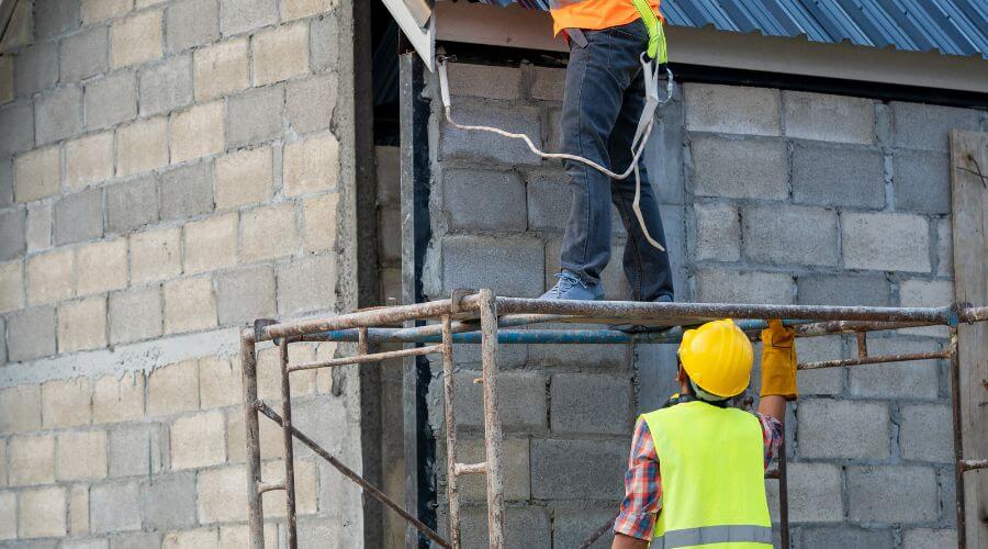 Professional residential roofers in Gowen, MI
